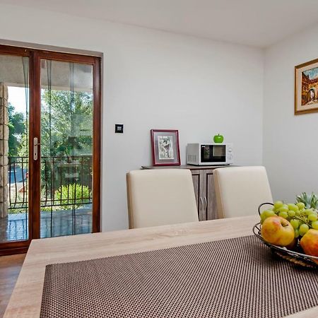 Apartment Nika Ровинь Экстерьер фото