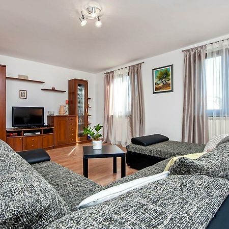 Apartment Nika Ровинь Экстерьер фото