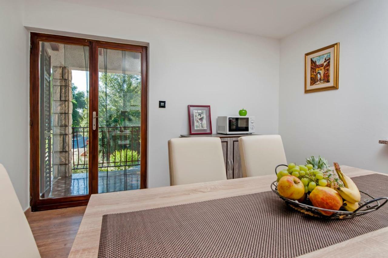 Apartment Nika Ровинь Экстерьер фото