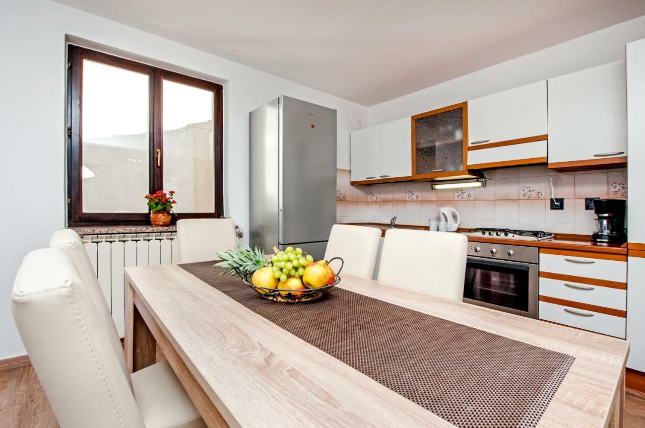 Apartment Nika Ровинь Экстерьер фото