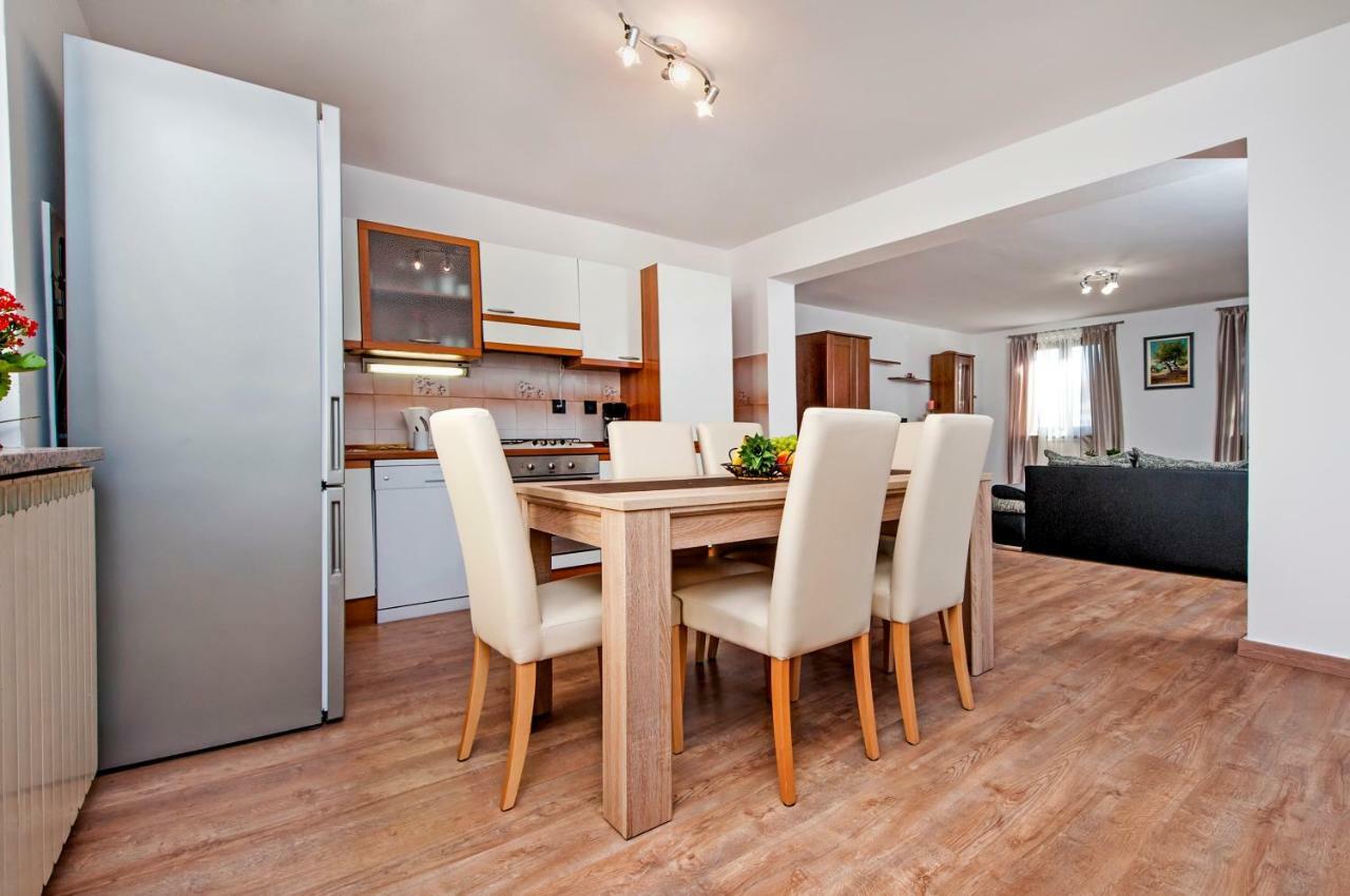 Apartment Nika Ровинь Экстерьер фото